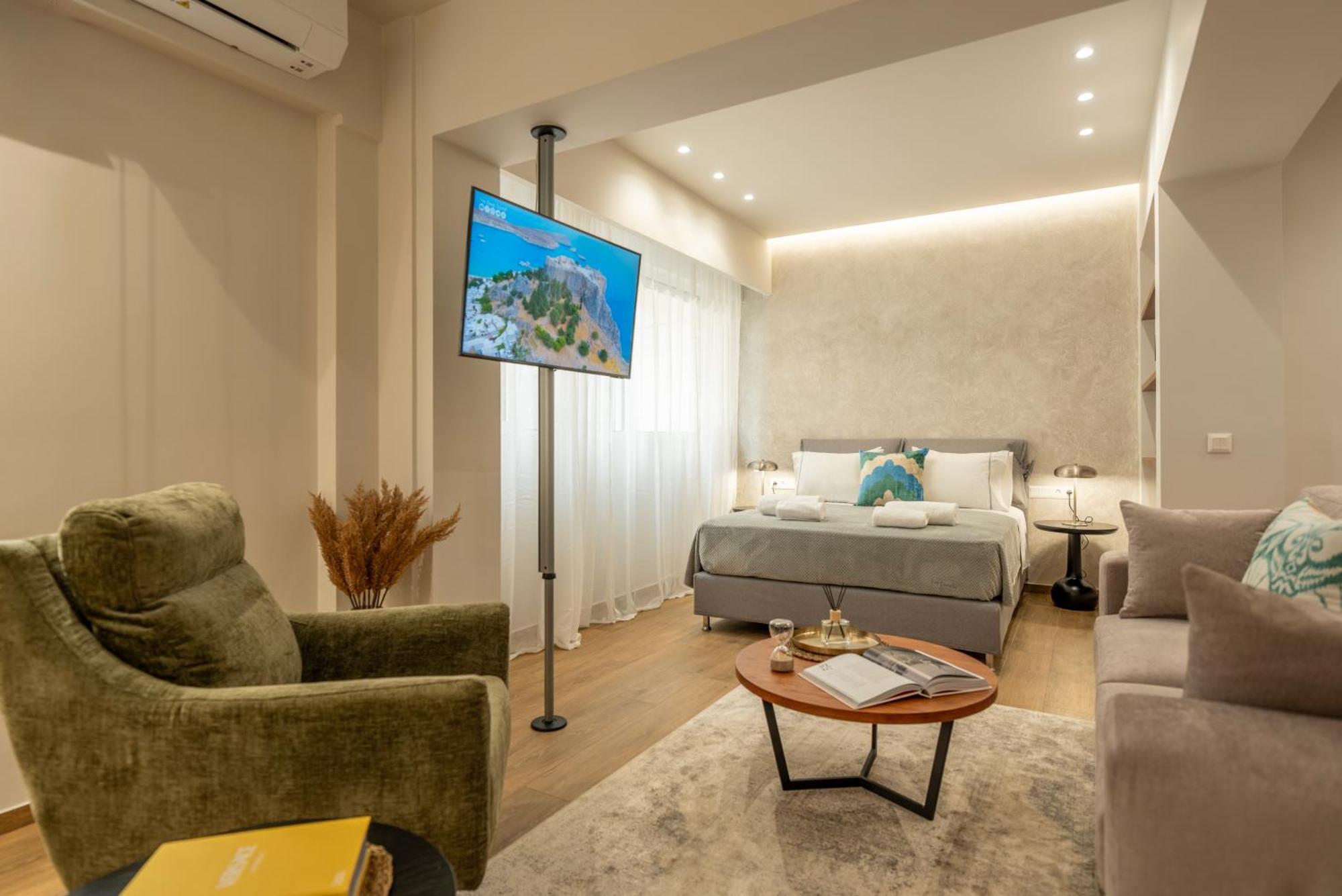 Derouse Othon Suite With Hydromassage Jacuzzi Атина Екстериор снимка